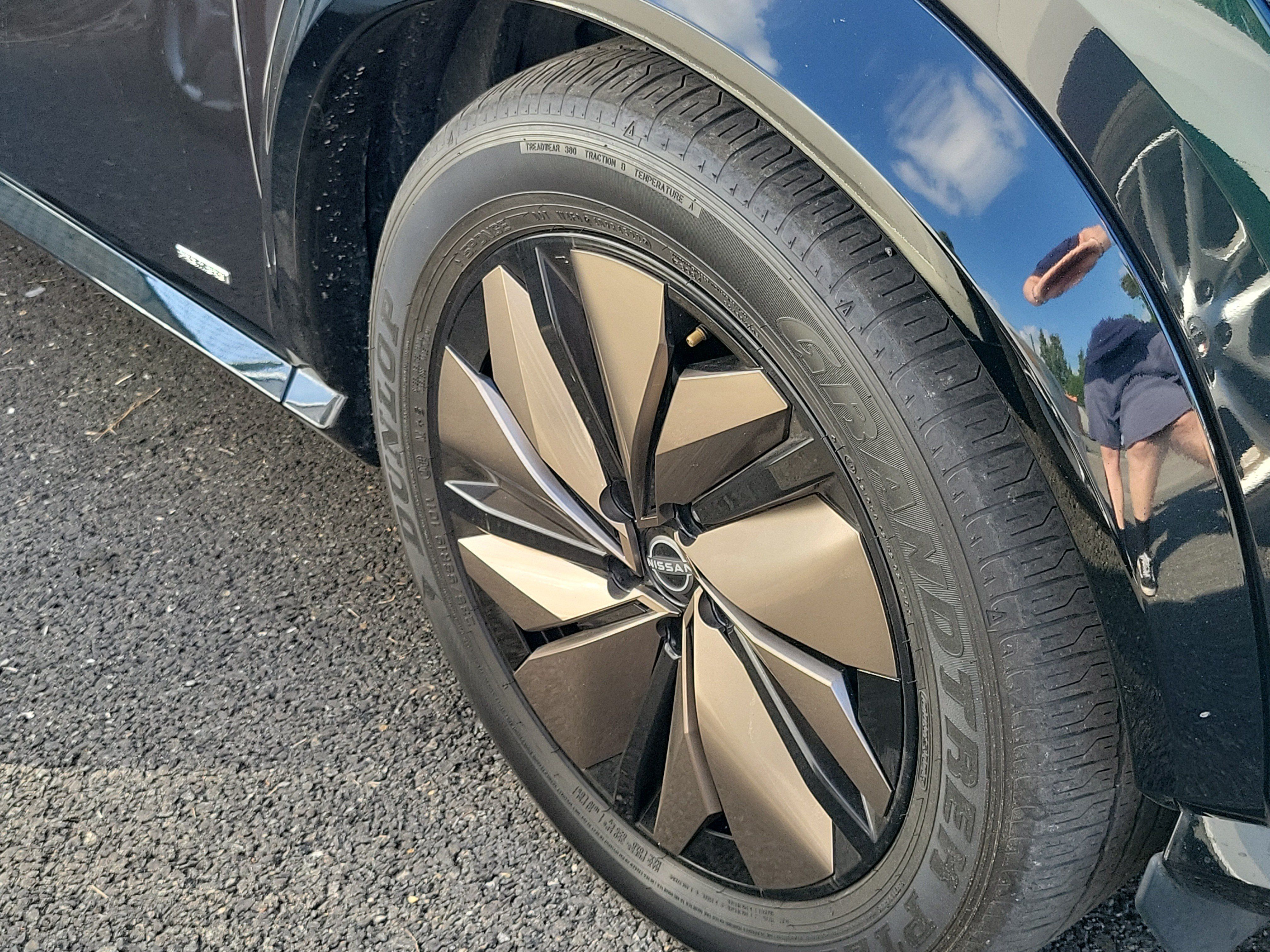 Used 2023 Nissan Ariya FWD image 4