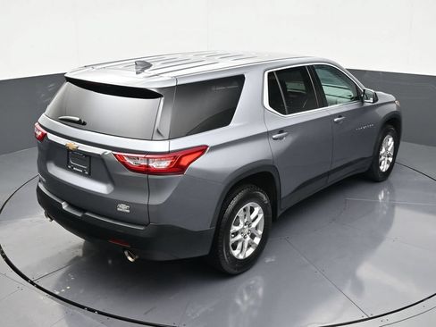 Used 2021 Chevrolet Traverse LS FWD image 16