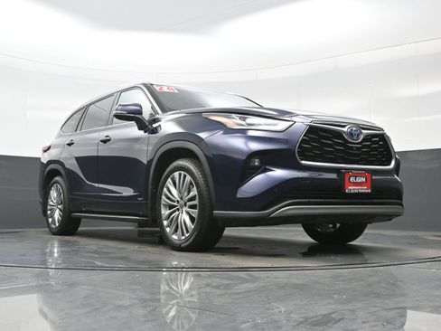 Used 2024 Toyota Highlander Platinum AWD/4WD image 27