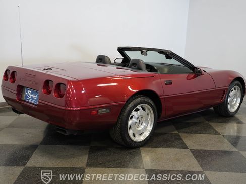Used 1995 Chevrolet Corvette Convertible RWD image 13