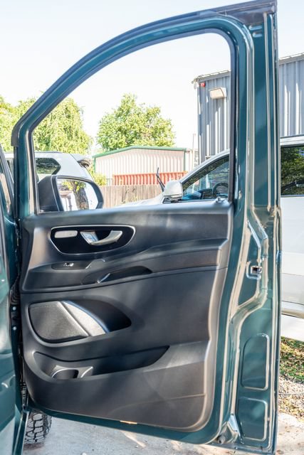 Used 2021 Mercedes-Benz Metris Passenger image 39