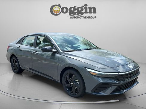 New 2026 Hyundai Elantra Sport image 7