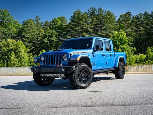 Used 2023 Jeep Gladiator Mojave w/ LED Lighting Group AWD/4WD image 1