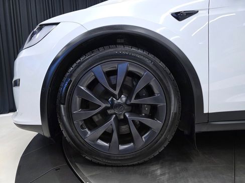 Used 2022 Tesla Model X AWD/4WD image 40
