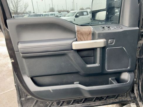 Used 2019 Ford F350 Lariat w/ Lariat Ultimate Package image 15