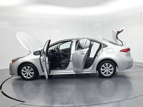 Used 2024 Toyota Corolla LE FWD image 59