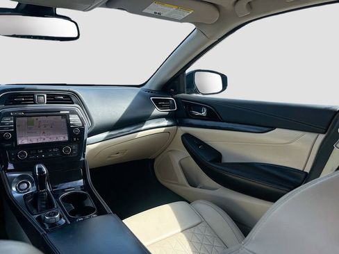 Used 2022 Nissan Maxima Platinum w/ Sport Mat Group FWD image 25
