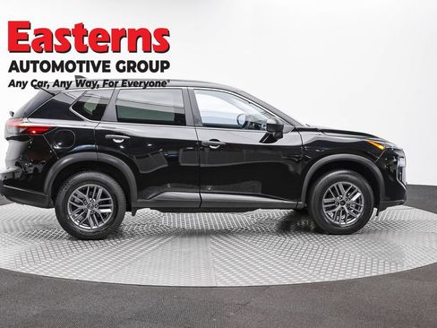Used 2024 Nissan Rogue S AWD/4WD image 4