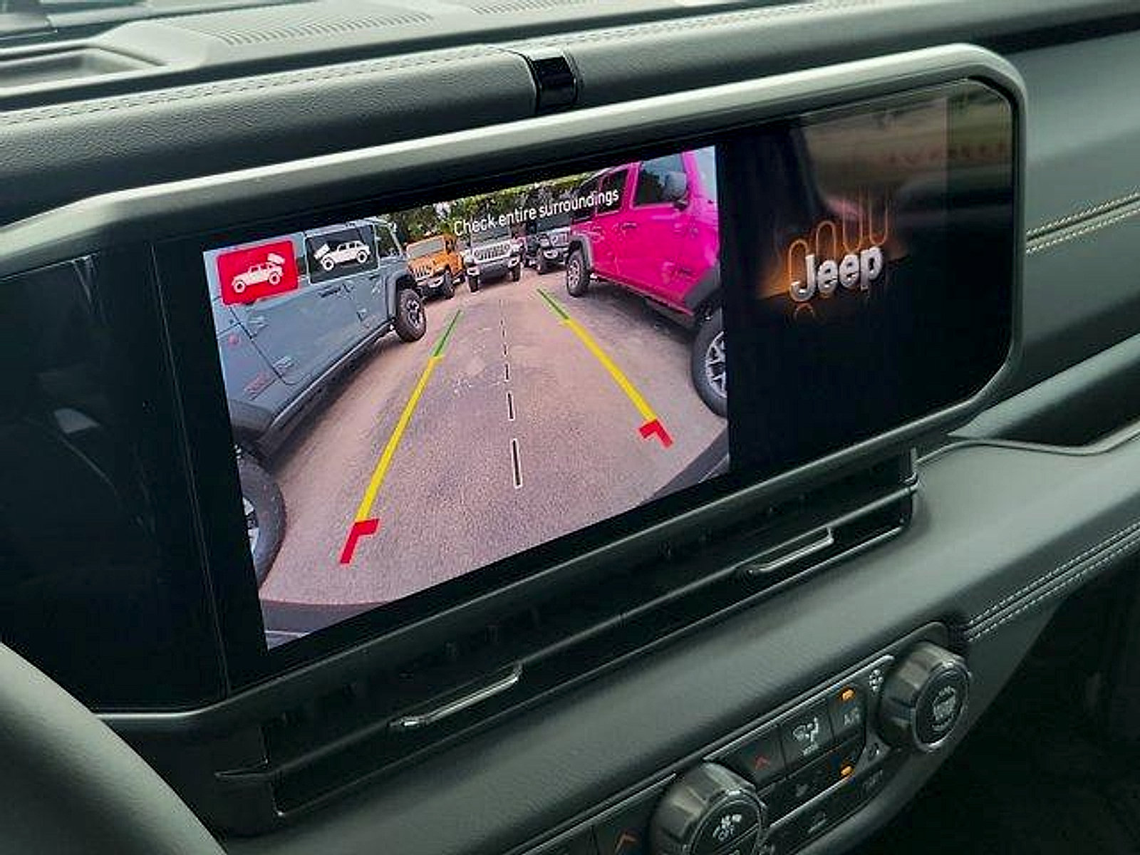 New 2026 Jeep Wrangler Unlimited Sahara AWD/4WD image 11