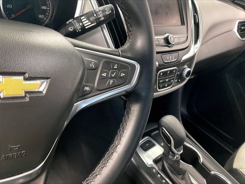 Used 2024 Chevrolet Equinox LT AWD/4WD image 24