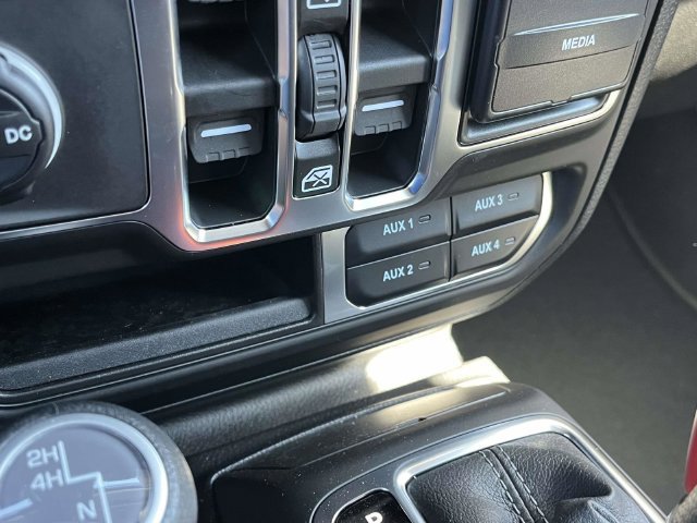 New 2026 Jeep Wrangler Unlimited Sahara AWD/4WD image 23