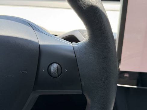 Used 2023 Tesla Model 3 Standard Range RWD image 19