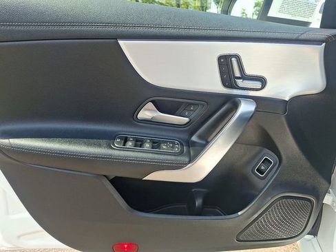 Used 2025 Mercedes-Benz CLA 250 4MATIC image 12