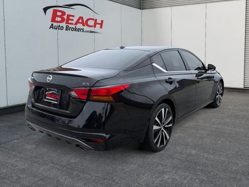 Used 2022 Nissan Altima 2.5 SR image 13
