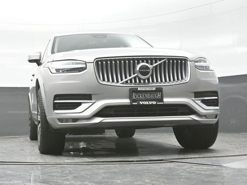 Used 2025 Volvo XC90 B5 Core AWD/4WD image 22