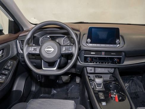 Certified 2023 Nissan Rogue SV image 6