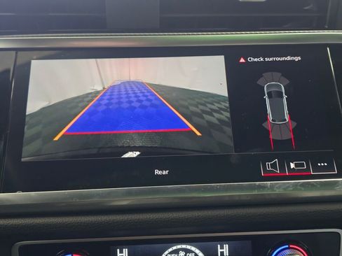 Used 2025 Audi Q3 2.0T Premium w/ Convenience Package image 45