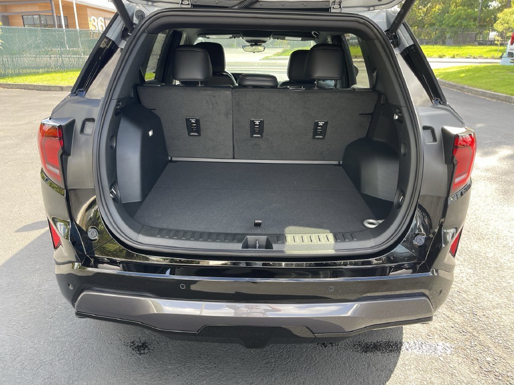 New 2027 GMC Terrain AT4 w/ Technology Package II AWD/4WD image 25