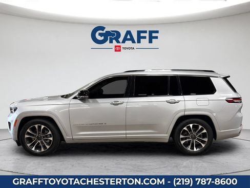 Used 2021 Jeep Grand Cherokee L Overland w/ Luxury Tech Group IV AWD/4WD image 11