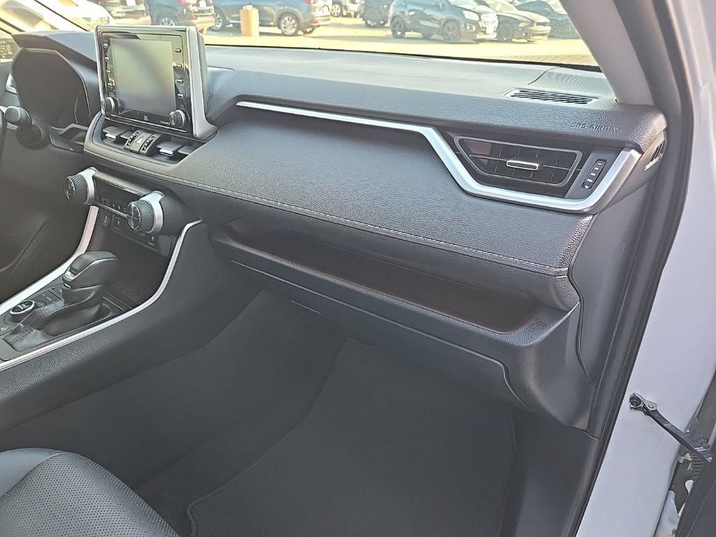 Used 2019 Toyota RAV4 Limited w/ Cold Weather Package AWD/4WD image 76