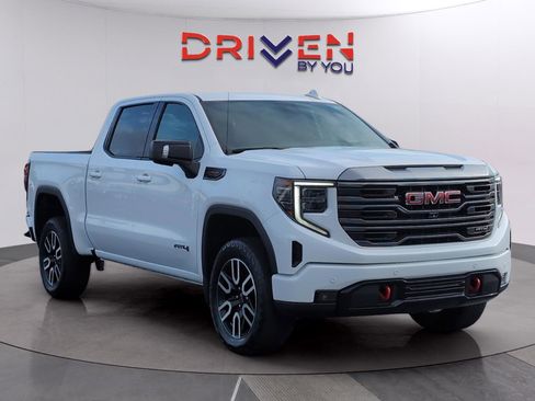 Used 2023 GMC Sierra 1500 AT4 w/ AT4 Premium Package AWD/4WD image 7