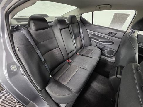 Used 2024 Nissan Altima 2.5 SV FWD image 17