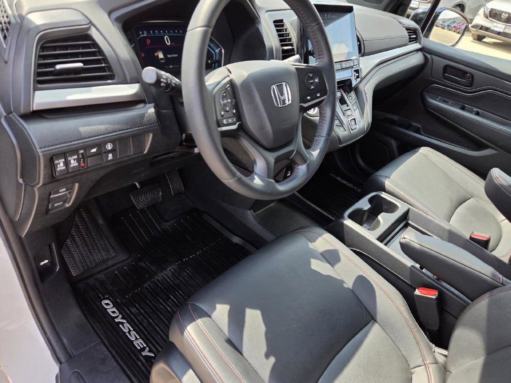 Used 2024 Honda Odyssey Sport image 22