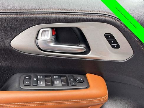 Used 2024 Chrysler Pacifica Pinnacle w/ Trailer Tow Group image 11