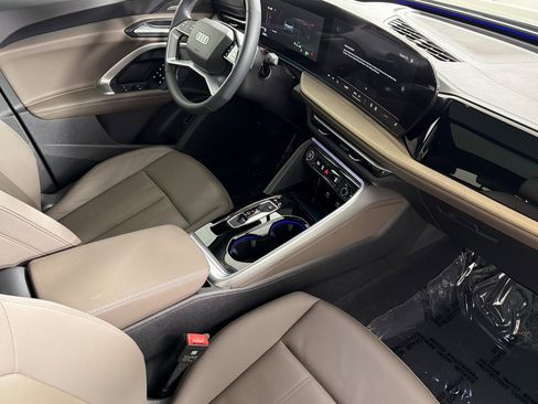 Used 2025 Audi Q5 Premium Plus w/ Premium Plus image 15
