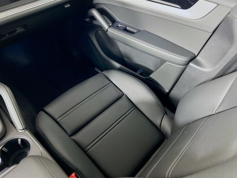 New 2026 Porsche Cayenne Coupe AWD/4WD image 26