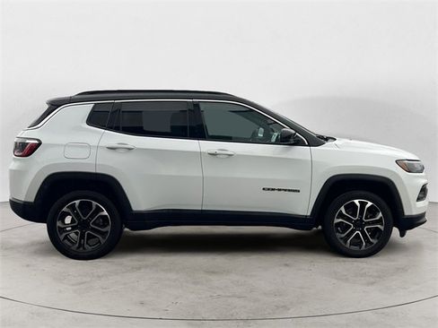 Used 2023 Jeep Compass Limited image 6