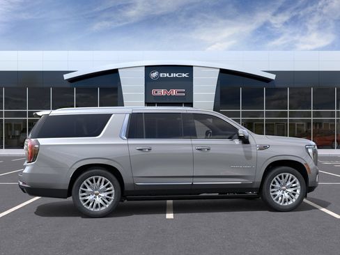New 2026 GMC Yukon XL Denali w/ Sun & Power Step Package AWD/4WD image 5