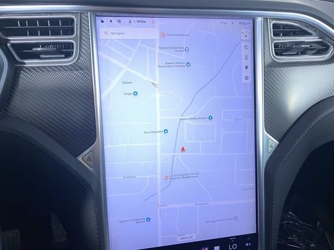 Used 2018 Tesla Model X 75D AWD/4WD image 6