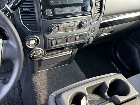 Used 2023 Nissan Titan SV image 22