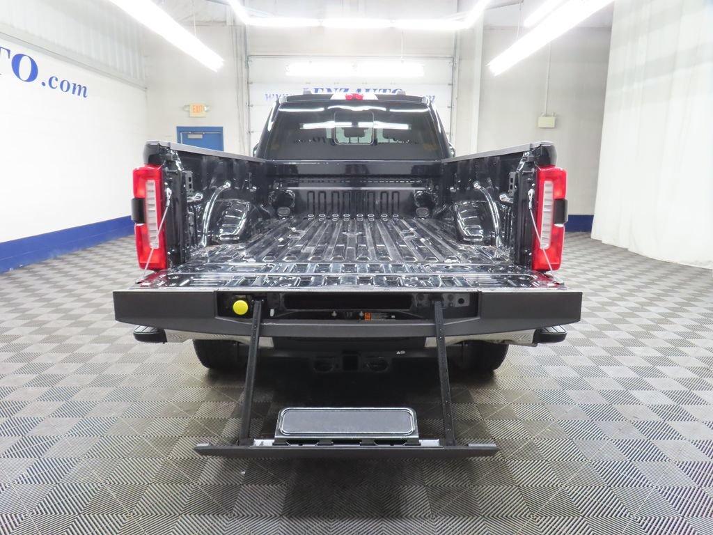 Used 2026 Ford F350 Lariat w/ Lariat Ultimate Package AWD/4WD image 40