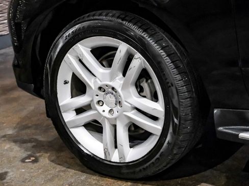 Used 2015 Mercedes-Benz ML 250 BlueTEC 4MATIC image 52