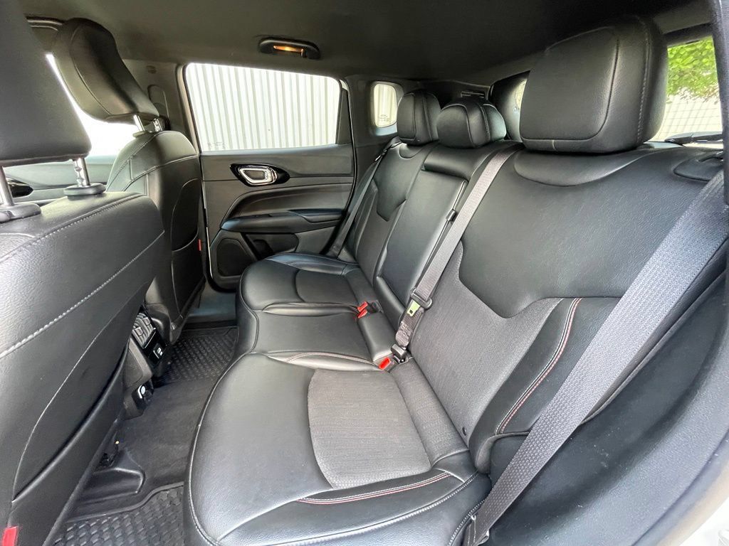 Used 2023 Jeep Compass Trailhawk AWD/4WD image 26