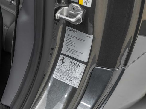 Certified 2016 Ferrari California T RWD image 29