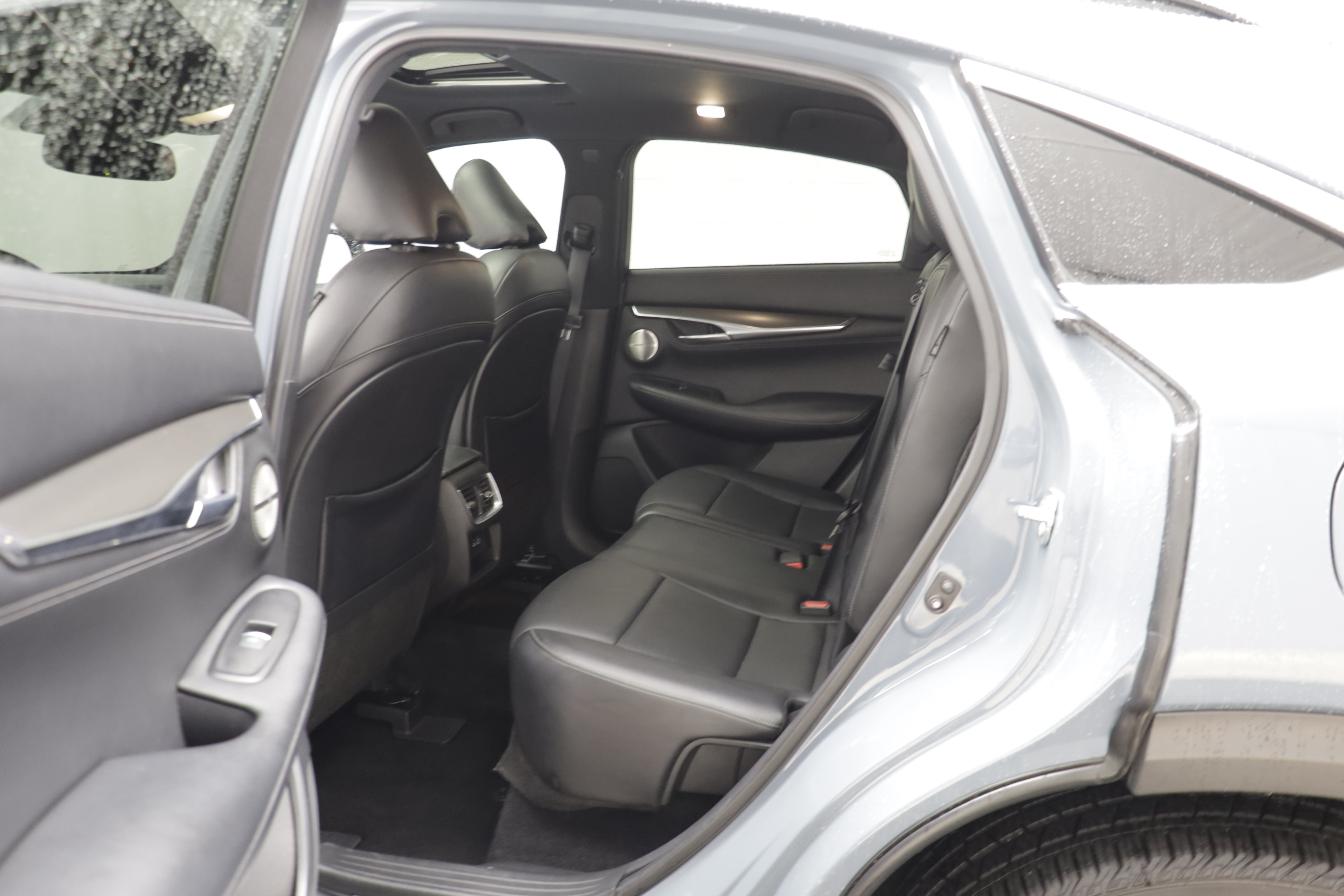 Used 2023 INFINITI QX55 Essential w/ Cargo Package AWD/4WD image 14