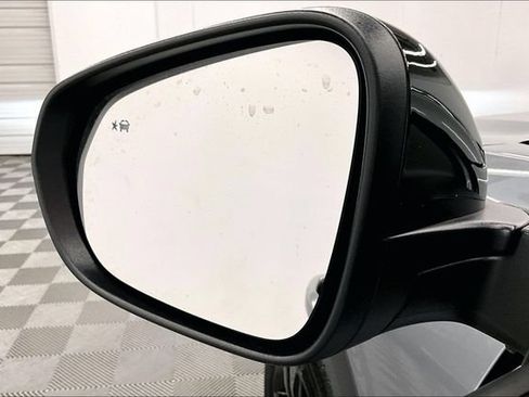 Used 2025 Chevrolet Trax ACTIV w/ Driver Confidence Package FWD image 37
