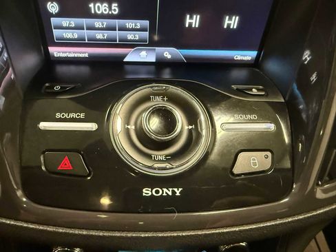 Used 2015 Ford Escape Titanium w/ Equipment Group 301A AWD/4WD image 33