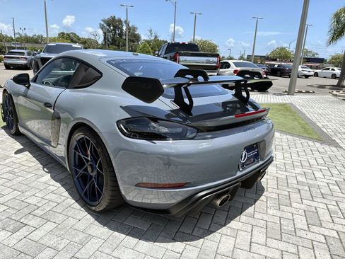 Used 2024 Porsche 718 Cayman GT4 RS RWD image 13