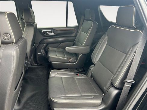 Used 2021 Chevrolet Tahoe Premier w/ Premium Package image 13