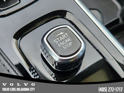 Certified 2025 Volvo XC90 B5 Core image 20