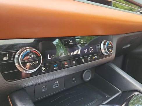 Used 2022 Mitsubishi Outlander SEL FWD image 33