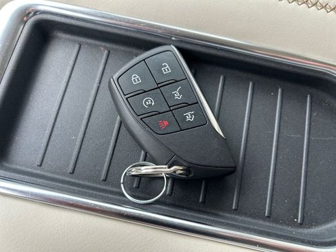 Used 2024 GMC Yukon XL Denali w/ Advanced Technology Package AWD/4WD image 32