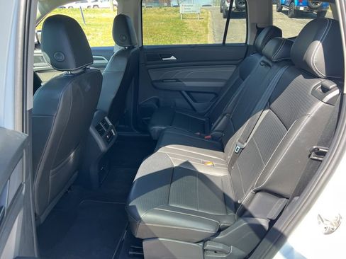 Used 2023 Volkswagen Atlas SE w/ Panoramic Sunroof Package image 25