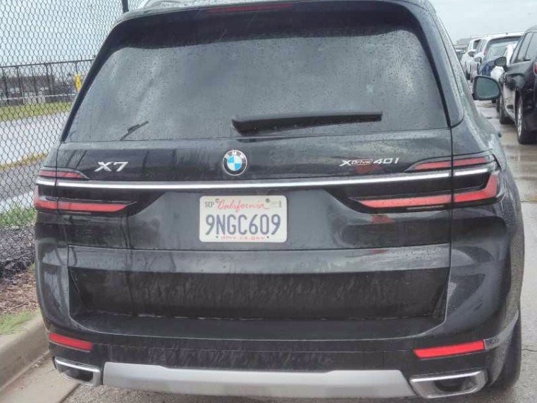 Used 2025 BMW X7 xDrive40i AWD/4WD image 4