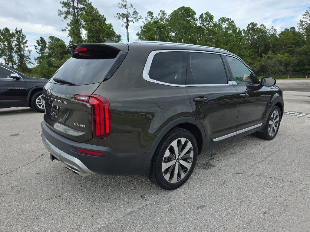 Used 2021 Kia Telluride EX w/ EX Premium Package FWD image 4