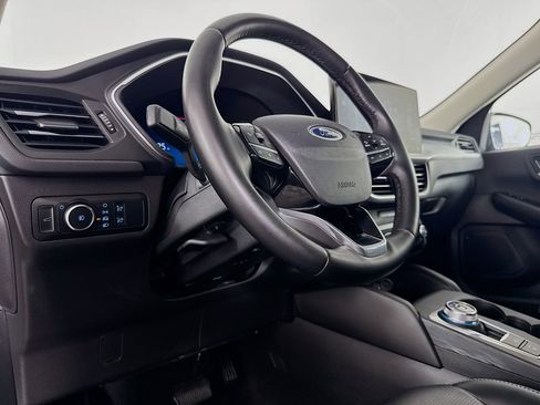 Used 2024 Ford Escape Platinum image 22